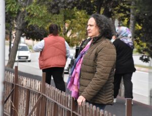 Meme kanserini yenen Nafiye Alabaş, kadınlara sağlık kontrolü çağrısı yaptı