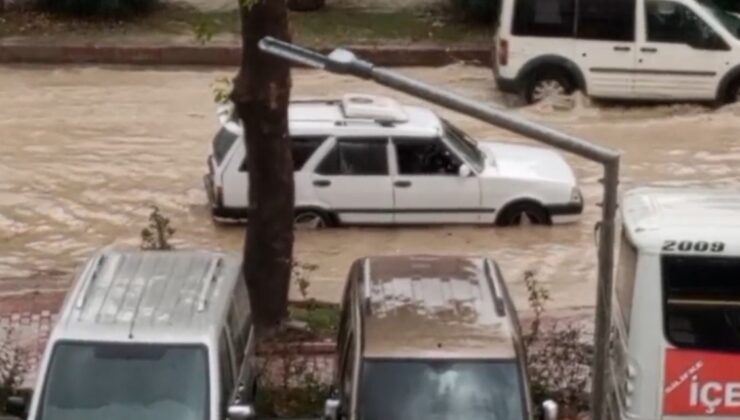 Mersin Silifke’de sağanak yolları göle çevirdi, araçlarda mahsur kalanlar kurtarıldı