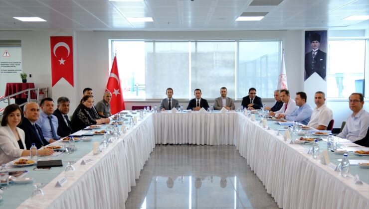 Mersin’de sağlık yatırımları ve hizmet süreçleri Şehir Hastanesinde değerlendirildi