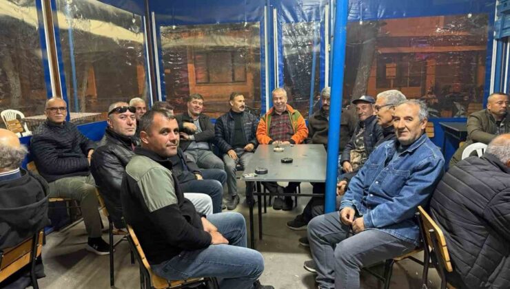 MHP Gömeç İlçe teşkilatı, zeytin üreticilerinin sorunlarını Ulubeyler’de dinledi