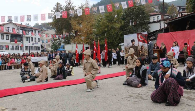 Mudurnu’da Cumhuriyet Bayramı’nın 103’üncü yıl dönümü coşkuyla kutlandı