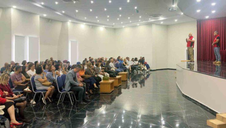 Muğla İl Emniyet Müdürlüğü 910 öğretmene terörle mücadele konferansı düzenledi
