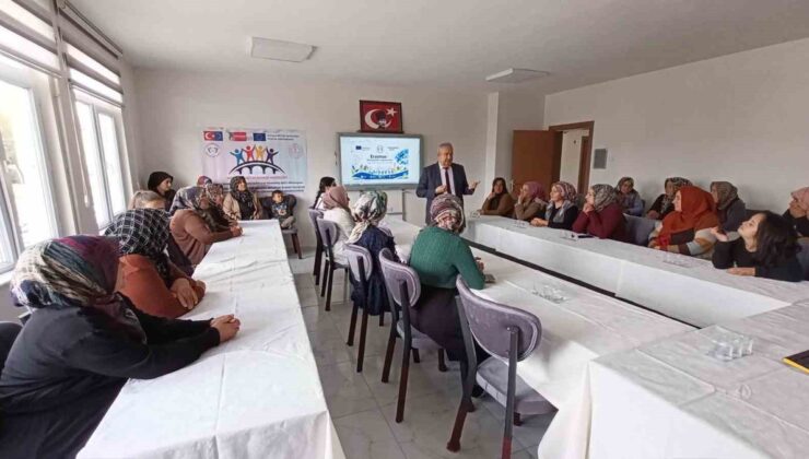 Niğde Çiftlik’te Erasmus+ etkinliğinde kapsayıcı eğitim ve drama ele alındı