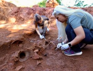 Ordu Kurul Kalesi kazılarında Dionysos kültüne ait buluntular ortaya çıkarılıyor