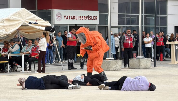 Osmaniye’de hastane tatbikatında bombalı saldırı senaryosunda 12 yaralı canlandırıldı