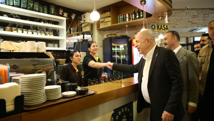 Özdağ, İskenderun’da Atatürk çizgisindeki partilerle işbirliği mesajı verdi