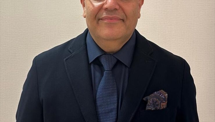Prof. Dr. Semih Giray gençlerde ani inme belirtilerinde 112’yi aramayı önerdi