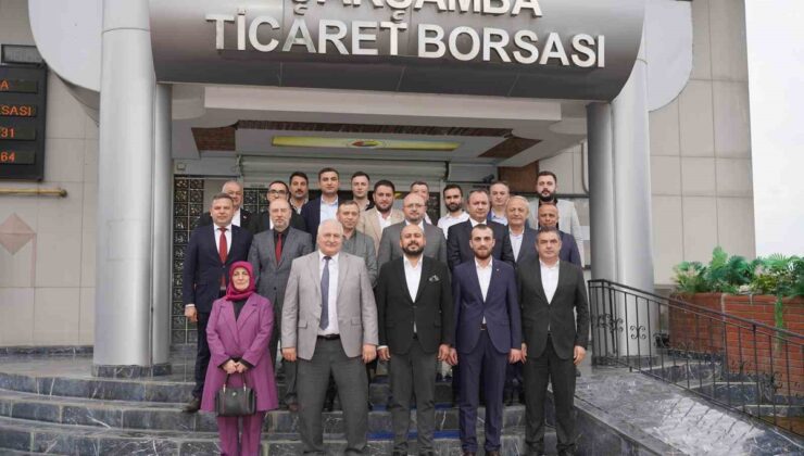 Samsun Çarşamba’da daire amirleri, Borsa Başkanı Yılmaz’a hayırlı olsun dedi.