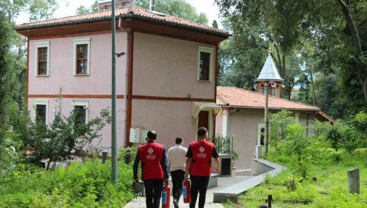 Samsun Vakıflar Bölge Müdürlüğü 20 camiye yangın tüpü, 18 kursa ilkyardım çantası verdi