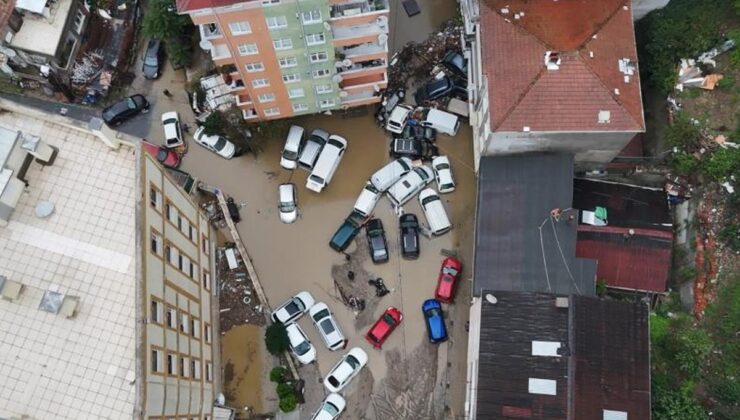 Sarıyer’de selin yol açtığı hasar havadan görüntülendi