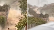 İstanbul'daki kuru dere yağmurda adeta delirdi