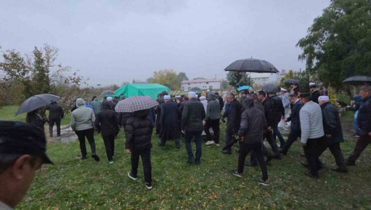 Selde elektrik akımına kapılan 14 yaşındaki hafız Mahmud Işıldak Düzce’de defnedildi