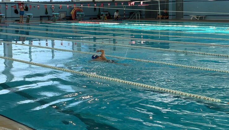 Serebral Ataksi hastası Ali Nihat Erol paralimpik yüzme sporcusu oldu