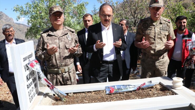 Siirt’in Daltepe ve Kalkancık köylerinde PKK’lı teröristlerin katlettiği 37 kişi anıldı