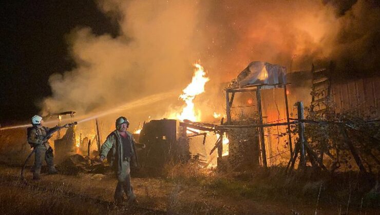 Silivri’de işçilerin kaldığı konteynerdeki yangın söndürüldü, can kaybı yaşanmadı