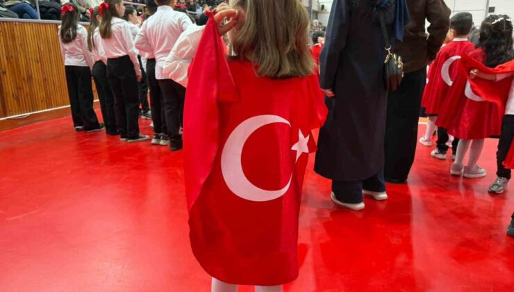 Sivrihisar’da 29 Ekim Cumhuriyet Bayramı kutlamaları yoğun katılımla yapıldı