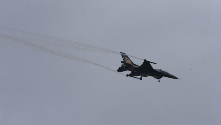 SOLOTÜRK Tokat’ta uçtu, Vali Köklü 2027 baharında Türk Yıldızları’nı istedi