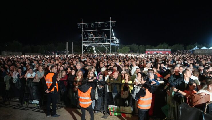 Soma’daki maden göçüğü nedeniyle ertelenen Bregovic’in konseri Sardes’te yapıldı