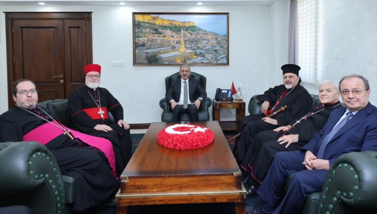 Süryani Katolik Patriği Younan, Mardin Valisi Akkoyun’u ziyaret etti