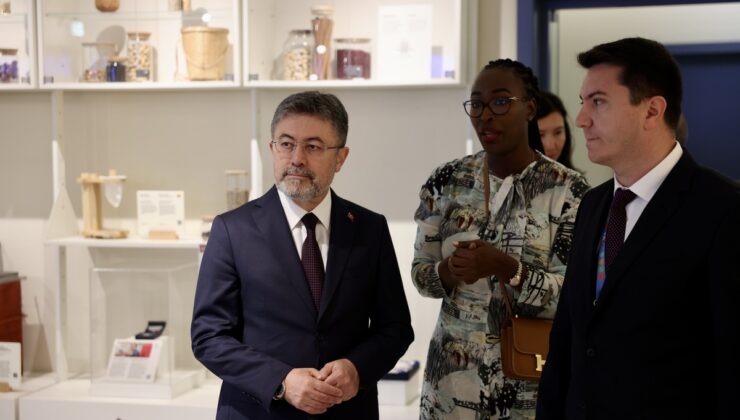 Tarım ve Orman Bakanı İbrahim Yumaklı, Roma’daki FAO Müzesi’ni ziyaret etti