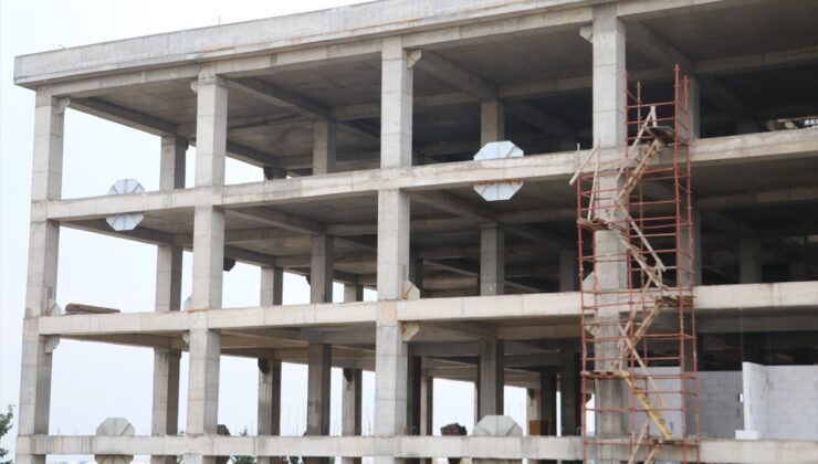 Tekirdağ NKÜ’nün onkoloji hastanesinde betonarme yapıya BRB sistemi uygulanıyor
