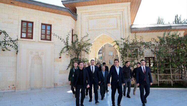 Tokat Valisi Köklü ile Başkan Yazıcıoğlu, Malatya Darende’deki külliyeyi ziyaret etti