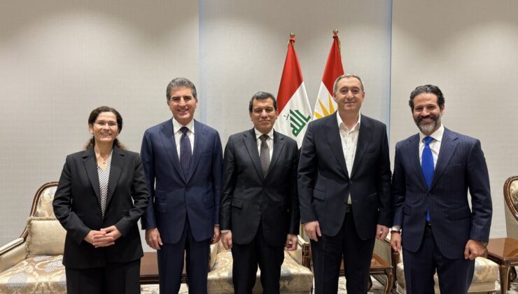 Tuncer Bakırhan, Erbil’deki MERI Forumunda Barzani ve Talabani ile bir araya geldi