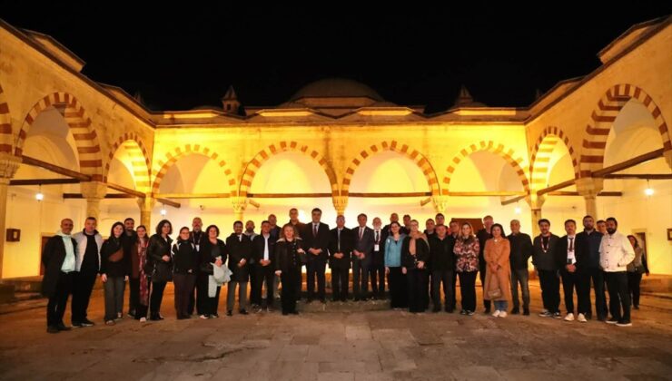 Türkiye Acil Tıp Derneği heyeti Edirne’deki Sultan II. Bayezid Sağlık Müzesini gezdi