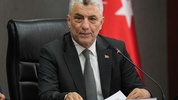 Ticaret Bakanı Bolat'tan hakkındaki fon iddialara yanıt: Buyurun, 170 milyon lira hesap kapatma işlemini bulun