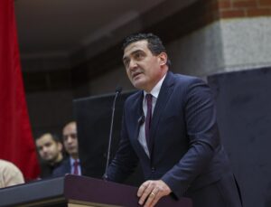 Ulaş Karasu, Halk TV’ye kayyım atanmasını ‘korku ve vesayet düzeni’ diye niteledi