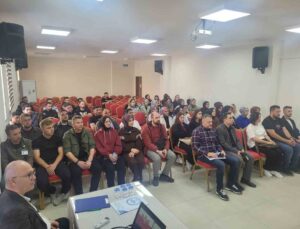 Vezirköprü ve Havza’da okul bahçe görevlilerine güvenlik ve iletişim eğitimi verildi