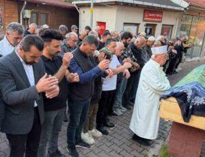 Zonguldak’ta çöken binanın enkazında ölen 74 yaşındaki kadın Bartın’da defnedildi